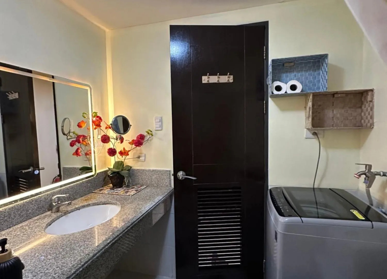Spring Summerlove Apartment Manila Philippines