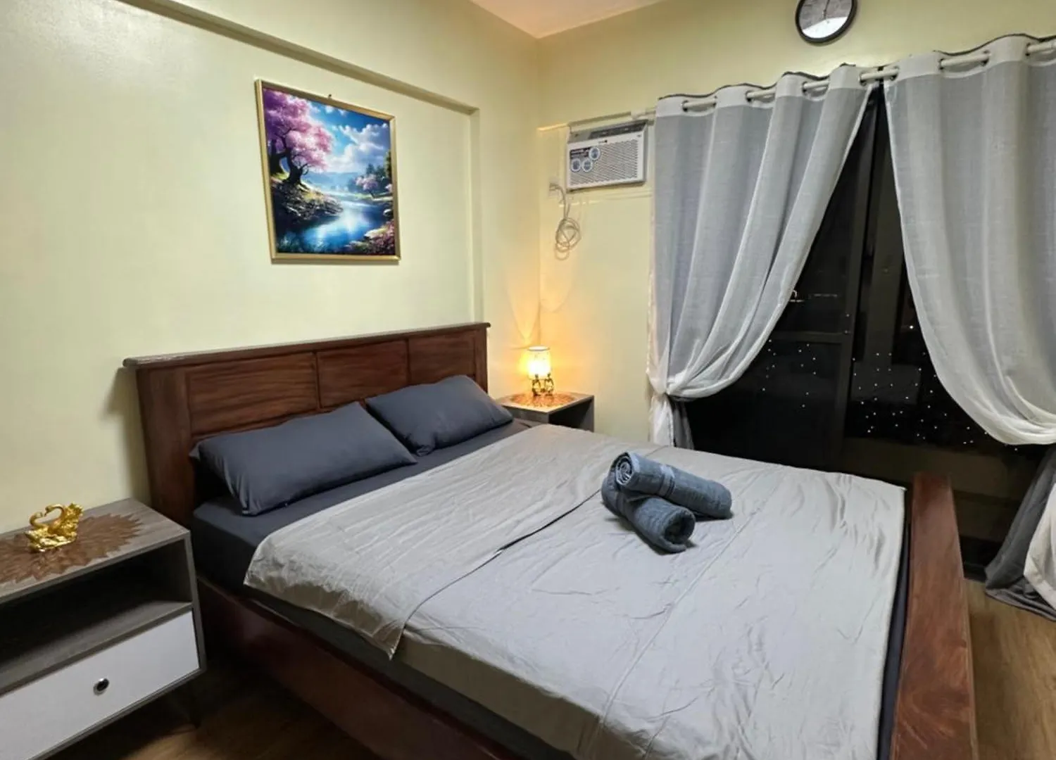 Spring Summerlove Apartment Manila